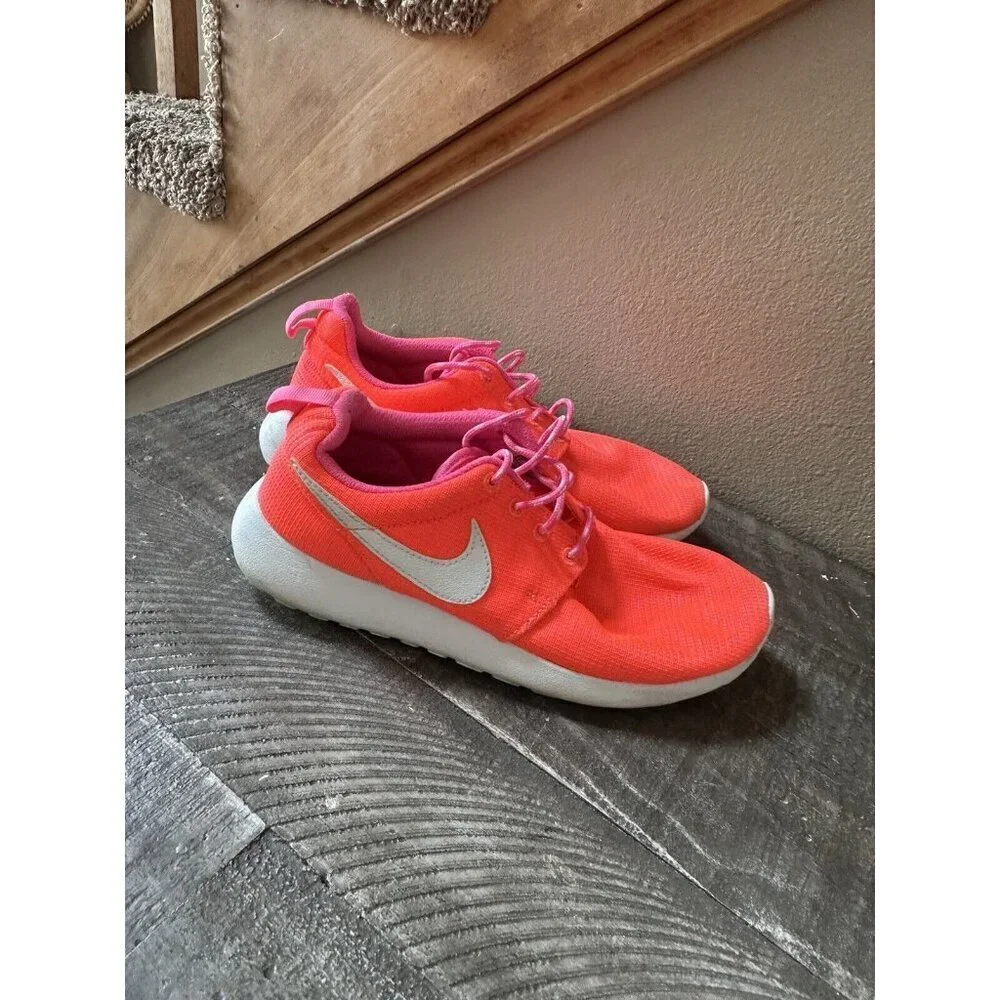 Nike Roshe Run 599729-608 Lava Glow Low Lace Sneakers Shoes Girls Youth US Sz 5y
